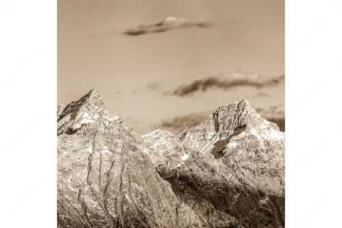 Kaltwasserkar-, und Birkkarspitze im Karwendel angezuckert Anfang August - Karwendelgrößen - Seitenverhältnis 1:1 - Kaltwasserkarspitze und Birkkarspitze - weitere Infos unter https://www.kriner-weiermann.de