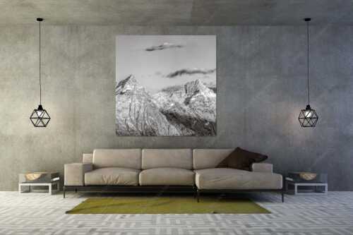 Kaltwasserkar-, und Birkkarspitze im Karwendel angezuckert Anfang August - Karwendelgrößen - Größe ca. 160x160cm, Seitenverhältnis 1:1 - Kaltwasserkarspitze und Birkkarspitze - weitere Infos unter https://www.kriner-weiermann.de