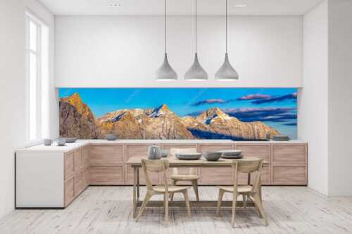 Kaltwasserkar-, und Birkkarspitze im Karwendel angezuckert Anfang August - Karwendelgrößen - Größe ca. 400x100cm, Seitenverhältnis 4:1 - Kaltwasserkarspitze und Birkkarspitze - weitere Infos unter https://www.kriner-weiermann.de