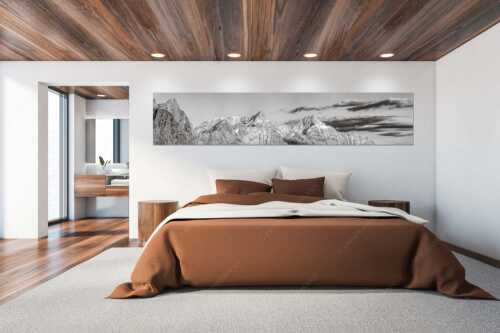 Kaltwasserkar-, und Birkkarspitze im Karwendel angezuckert Anfang August - Karwendelgrößen - Größe ca. 300x60cm, Seitenverhältnis 5:1 - Kaltwasserkarspitze und Birkkarspitze - weitere Infos unter https://www.kriner-weiermann.de