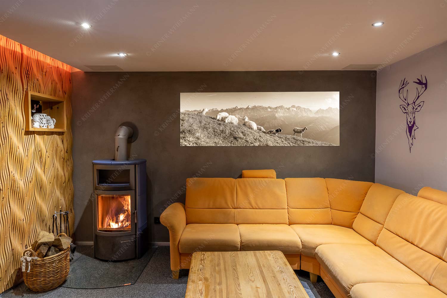 Karwendelprominenz II – Größe ca. 180x60cm, Seitenverhältnis 3:1 — Schafe im Karwendel Bergschafe auf dem Schafreiter mit Blick zum Karwendelhauptkamm - Karwendelprominenz II - Größe ca. 180x60cm, Seitenverhältnis 3:1 - Schafe im Karwendel - weitere Infos unter https://www.kriner-weiermann.de