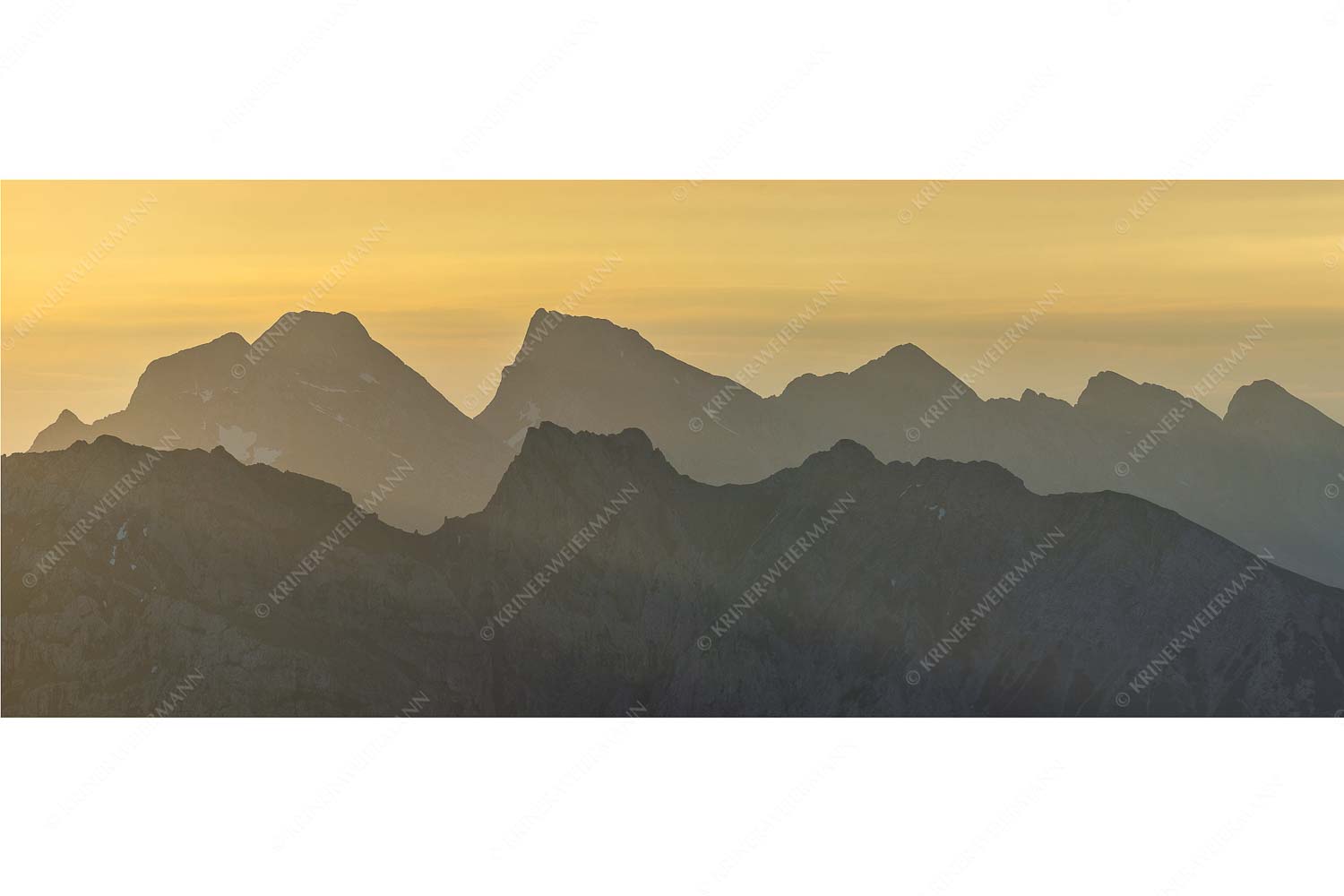 Karwendelseite – Seitenverhältnis 2,5:1 — Karwendelgipfel Sonnenaufgang Blick auf das westliche Karwendel bei Sonnenaufgang