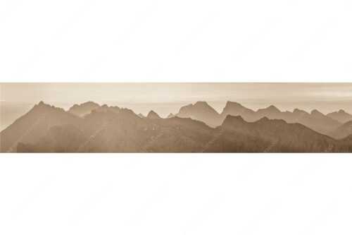 Blick auf das westliche Karwendel bei Sonnenaufgang - Karwendelseite - Seitenverhältnis 5:1 - Karwendelgipfel Sonnenaufgang - weitere Infos unter https://www.kriner-weiermann.de