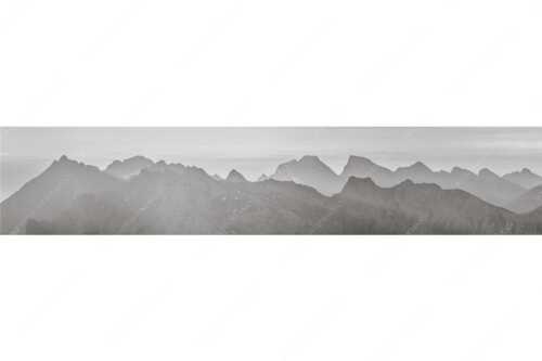 Blick auf das westliche Karwendel bei Sonnenaufgang - Karwendelseite - Seitenverhältnis 5:1 - Karwendelgipfel Sonnenaufgang - weitere Infos unter https://www.kriner-weiermann.de