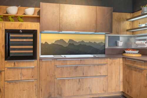 Blick auf das westliche Karwendel bei Sonnenaufgang - Karwendelseite - Größe ca. 180x60cm, Seitenverhältnis 3:1 - Karwendelgipfel Sonnenaufgang - weitere Infos unter https://www.kriner-weiermann.de