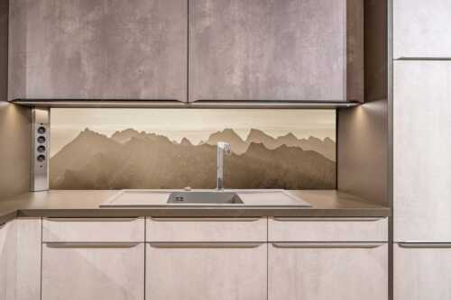 Blick auf das westliche Karwendel bei Sonnenaufgang - Karwendelseite - Größe ca. 200x50cm, Seitenverhältnis ca: 4:1 - Karwendelgipfel Sonnenaufgang - weitere Infos unter https://www.kriner-weiermann.de