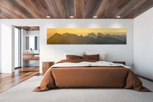 Blick auf das westliche Karwendel bei Sonnenaufgang - Karwendelseite - Größe ca. 300x60cm, Seitenverhältnis 5:1 - Karwendelgipfel Sonnenaufgang - weitere Infos unter https://www.kriner-weiermann.de