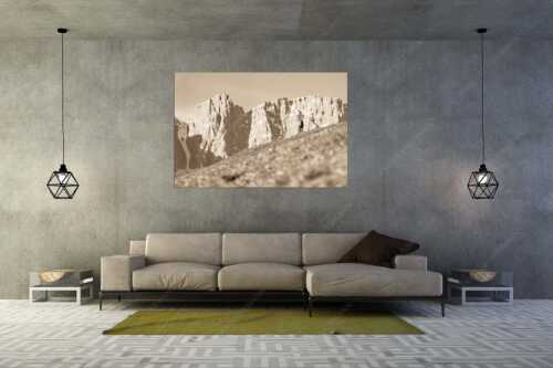 Gams auf Frühlingswiese mit Dreizinkenspitze im Karwendelgebirge - Kimmbebba - Größe ca. 180x120cm, Seitenverhältnis 3:2 - Gams im Karwendel - weitere Infos unter https://www.kriner-weiermann.de