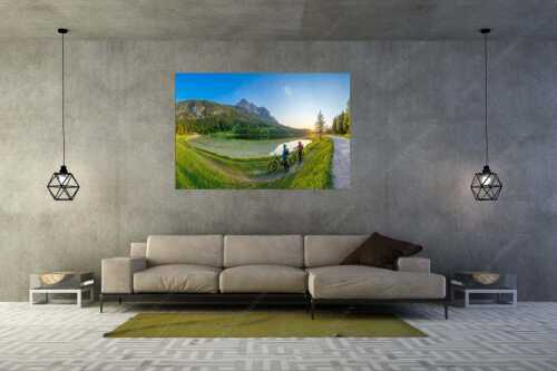 Sonnenuntergang am Ferchensee mit Blick zu den Wettersteinspitzen - Kurzes Innehalten - Größe ca. 180x120cm, Seitenverhältnis 3:2 - Fahrradfahren zum Ferchensee - weitere Infos unter https://www.kriner-weiermann.de