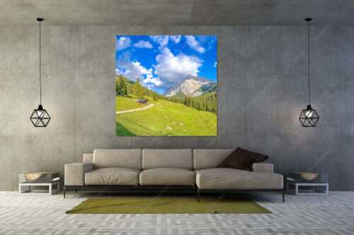 Lafatscher Niederlegeralm mit Blick zum Halleranger mit Speckkarspitze im Karwendelgebirge - Lafatscher Niederleger - Größe ca. 160x160cm, Seitenverhältnis 1:1 - Halleranger im Karwendel - weitere Infos unter https://www.kriner-weiermann.de