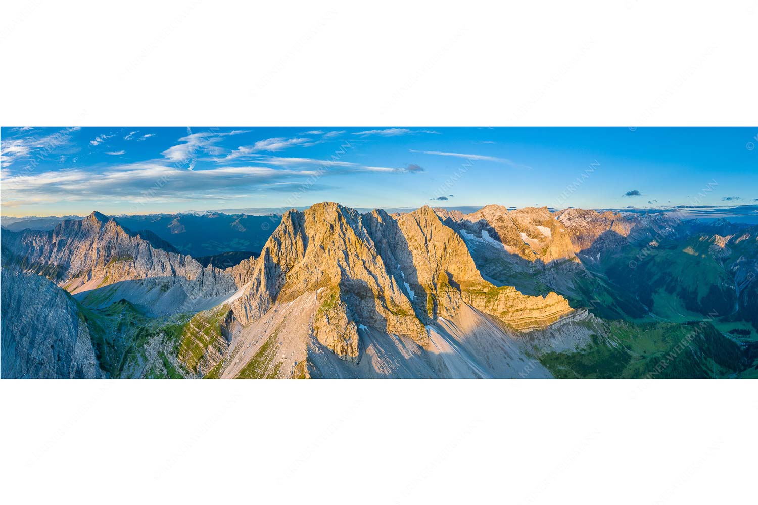Lamsen- und Spritzkarspitze – Seitenverhältnis 3:1 — Karwendel Erstes Tageslicht an der Lamsenspitze und Spritzkarspitze und am Karwendelhauptkamm