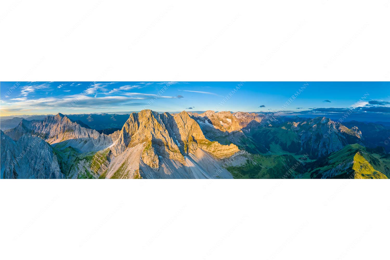 Lamsen- und Spritzkarspitze – Seitenverhältnis 4:1 — Karwendel Erstes Tageslicht an der Lamsenspitze und Spritzkarspitze und am Karwendelhauptkamm