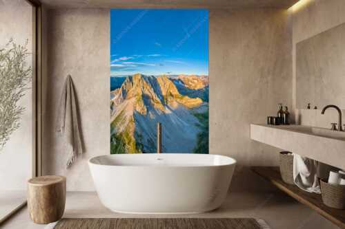 Erstes Tageslicht an der Lamsenspitze und Spritzkarspitze und am Karwendelhauptkamm - Lamsen- und Spritzkarspitze - Größe ca. 160x240cm, Seitenverhältnis 2:3 - Karwendel - weitere Infos unter https://www.kriner-weiermann.de