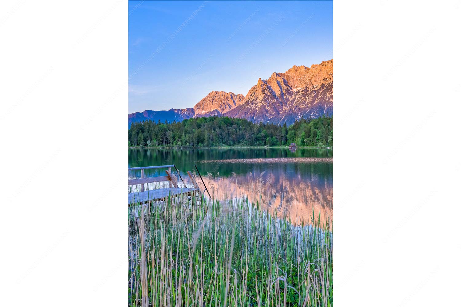 Lautersee Karwendel II – Seitenverhältnis 2:3 — Abendrot am Karwendel Blick über den Lautersee zum Abendrot am ´Karwendelgebirge