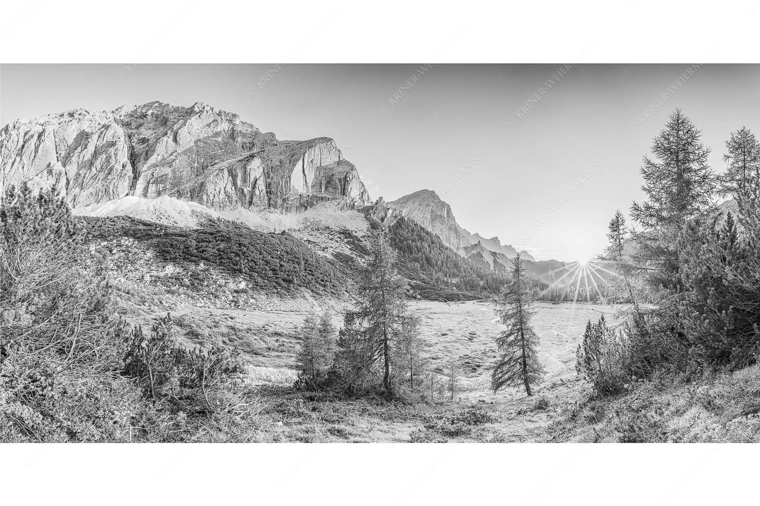 Letztes Licht am Anger – Seitenverhältnis 2:1 — Halleranger mit Speckkarspitze im Karwendel Blick zur Speckkarspitze und über den Halleranger im Karwendelgebirge
