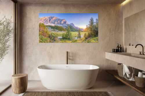 Blick zur Speckkarspitze und über den Halleranger im Karwendelgebirge - Letztes Licht am Anger - Größe ca. 180x90cm, Seitenverhältnis 2:1 - Halleranger mit Speckkarspitze im Karwendel - weitere Infos unter https://www.kriner-weiermann.de