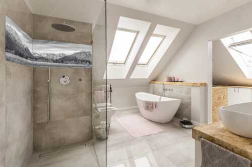 Blick von Murnau durchs Loisachtal zum Wettersteinmassiv mit Alpspitze und Zugspitze - Loisachtal - LED-Leuchtbild - 2-Teilig, Größe ca. 240x60cm, Seitenverhältnis 4:1 - Murnau bis zum Wetterstein - weitere Infos unter https://www.kriner-weiermann.de