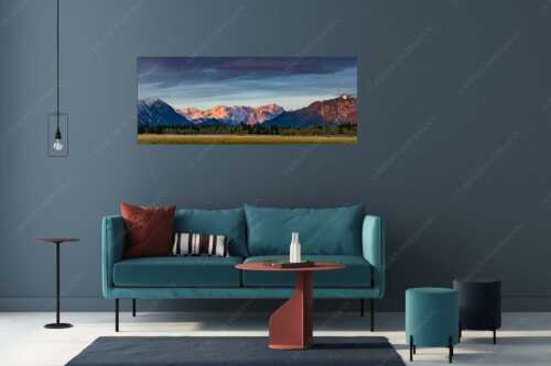 Blick von Murnau durchs Loisachtal zum Wettersteinmassiv mit Alpspitze und Zugspitze - Loisachtal - Größe ca. 175x70cm, Seitenverhältnis 2,5:1 - Murnau bis zum Wetterstein - weitere Infos unter https://www.kriner-weiermann.de