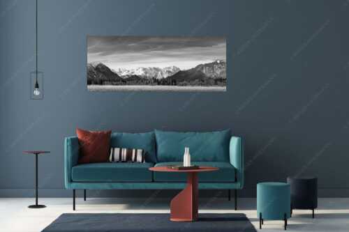 Blick von Murnau durchs Loisachtal zum Wettersteinmassiv mit Alpspitze und Zugspitze - Loisachtal - Größe ca. 175x70cm, Seitenverhältnis 2,5:1 - Murnau bis zum Wetterstein - weitere Infos unter https://www.kriner-weiermann.de