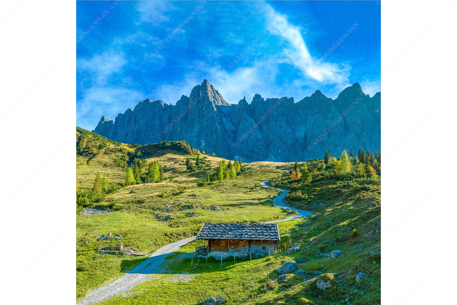 Malerisches Karwendel – Seitenverhältnis 1:1 — Ladizalm im Karwendel Blick über die Ladizalm zur Lalidererspitze im Karwendelgebirge
