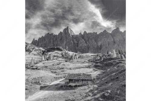 Blick über die Ladizalm zur Lalidererspitze im Karwendelgebirge - Malerisches Karwendel - Seitenverhältnis 1:1 - Ladizalm im Karwendel - weitere Infos unter https://www.kriner-weiermann.de