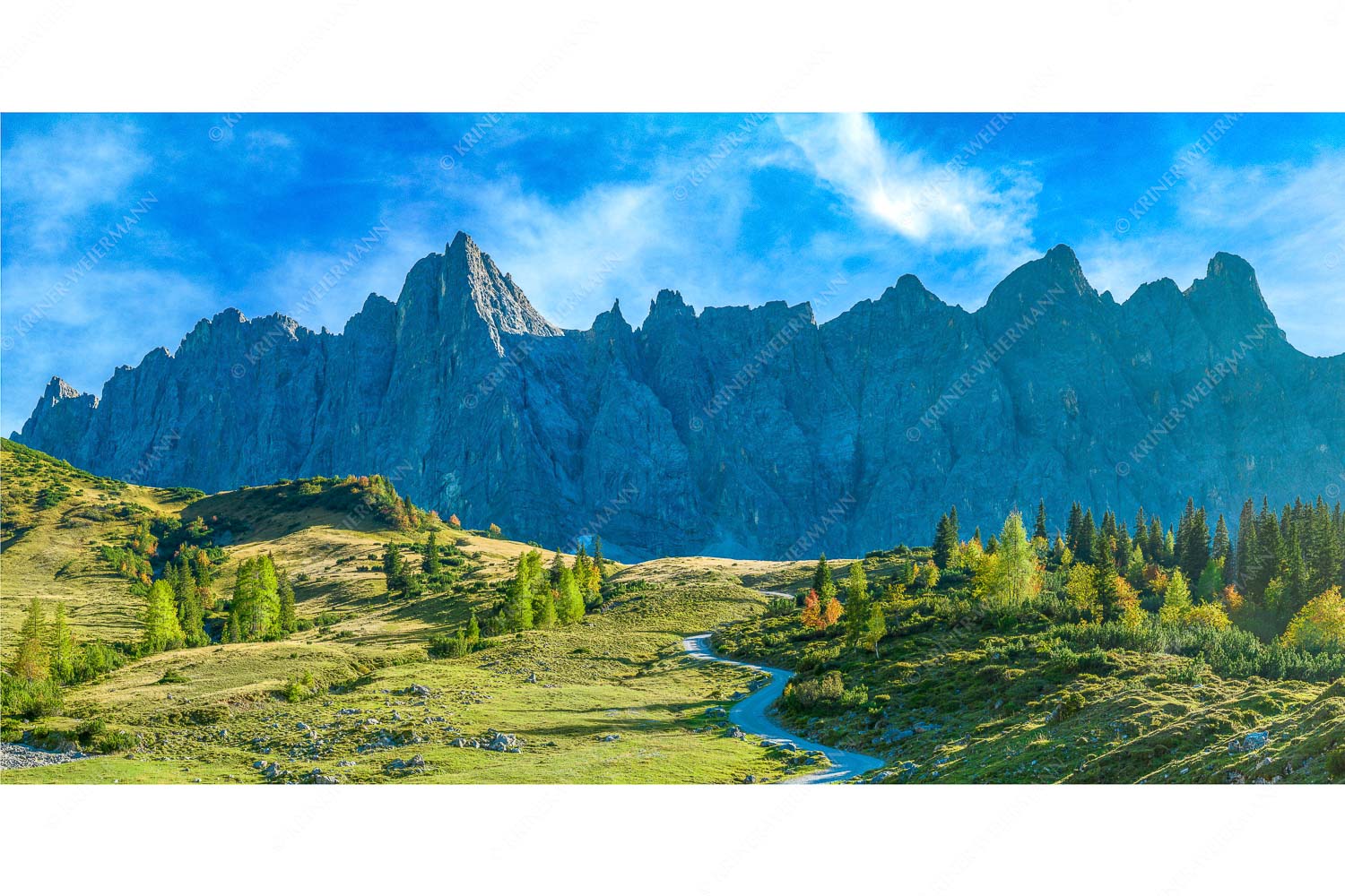 Malerisches Karwendel – Seitenverhältnis 2:1 — Ladizalm im Karwendel Blick über die Ladizalm zur Lalidererspitze im Karwendelgebirge