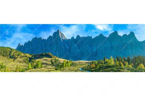 Blick über die Ladizalm zur Lalidererspitze im Karwendelgebirge - Malerisches Karwendel - Seitenverhältnis 3:1 - Ladizalm im Karwendel - weitere Infos unter https://www.kriner-weiermann.de