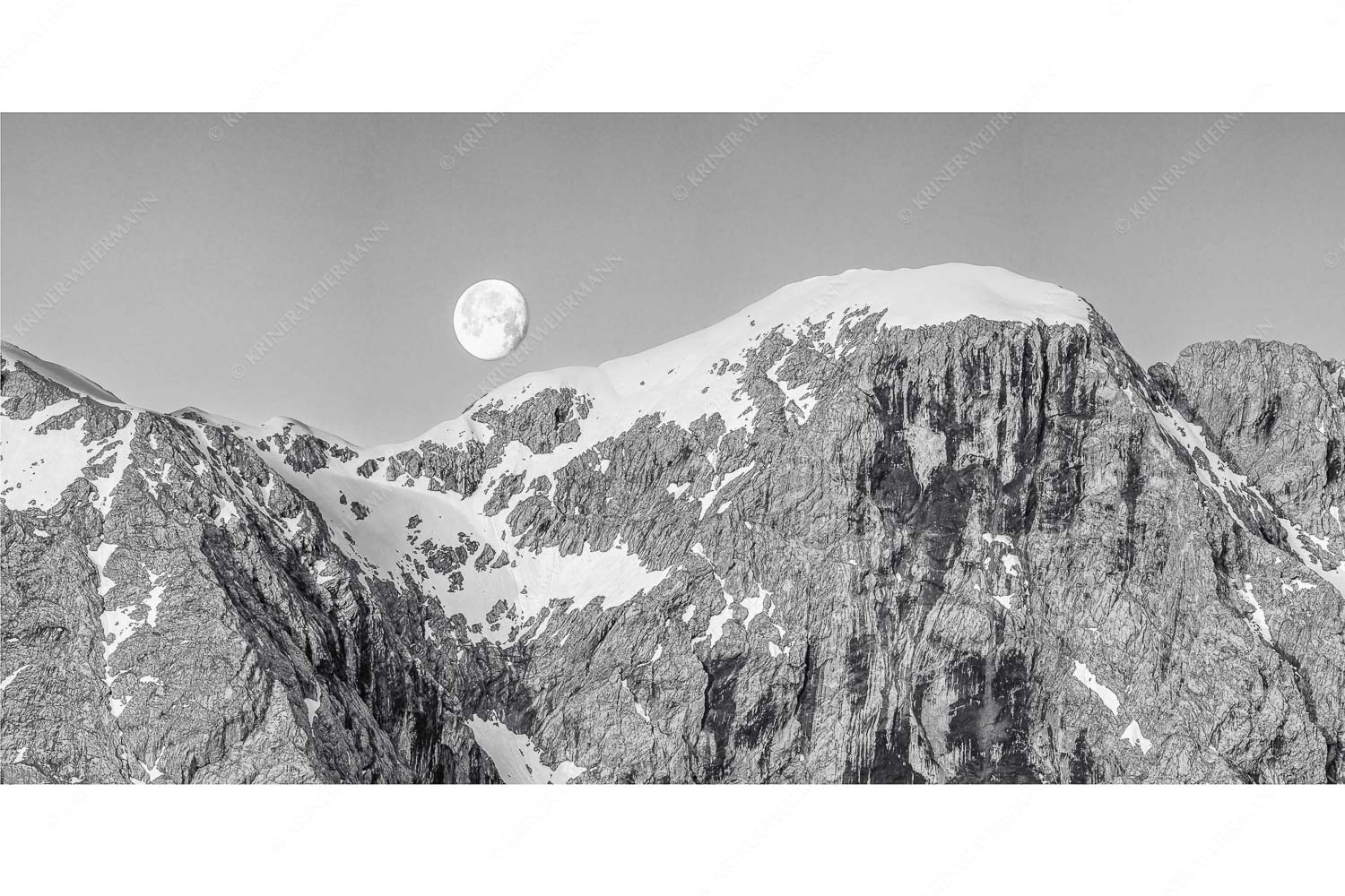Mond und Munde – Seitenverhältnis 2:1 — Hohe Munde Vollmond Monduntergang an der Hohen Munde in den Mieminger Bergen