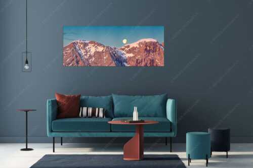 Monduntergang an der Hohen Munde in den Mieminger Bergen - Mond und Munde - Größe ca. 175x70cm, Seitenverhältnis 2,5:1 - Hohe Munde Vollmond - weitere Infos unter https://www.kriner-weiermann.de