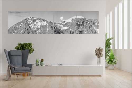 Monduntergang an der Hohen Munde in den Mieminger Bergen - Mond und Munde - 4er Split, Größe ca. 280x70cm, Seitenverhältnis 4:1 - Hohe Munde Vollmond - weitere Infos unter https://www.kriner-weiermann.de