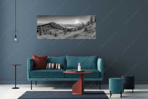 Herrlicher Sonnenaufgang auf der Kaseralm mit Blick auf den Kochelsee - Morgensymphonie - Größe ca. 175x70cm, Seitenverhältnis 2,5:1 - Kaseralm unter Heimgarten - weitere Infos unter https://www.kriner-weiermann.de