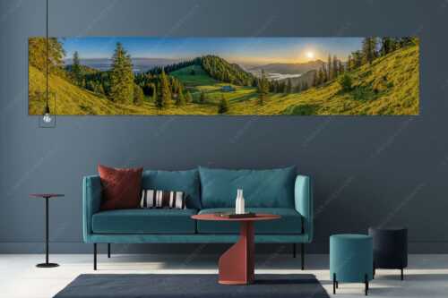Herrlicher Sonnenaufgang auf der Kaseralm mit Blick auf den Kochelsee - Morgensymphonie - Größe ca. 350x70cm, Seitenverhältnis 5:1 - Kaseralm unter Heimgarten - weitere Infos unter https://www.kriner-weiermann.de