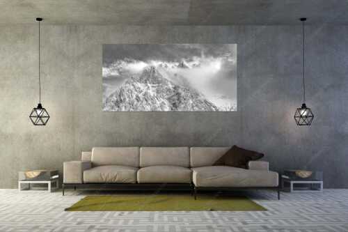 Blick von Mittenwald auf Viererspitze, Karwendelköpfe und Koflerturm im Nebel - Nebelreissen am Kofler - Größe ca. 200x100cm, Seitenverhältnis 2:1 - Viererspitze bei Mittenwald - weitere Infos unter https://www.kriner-weiermann.de