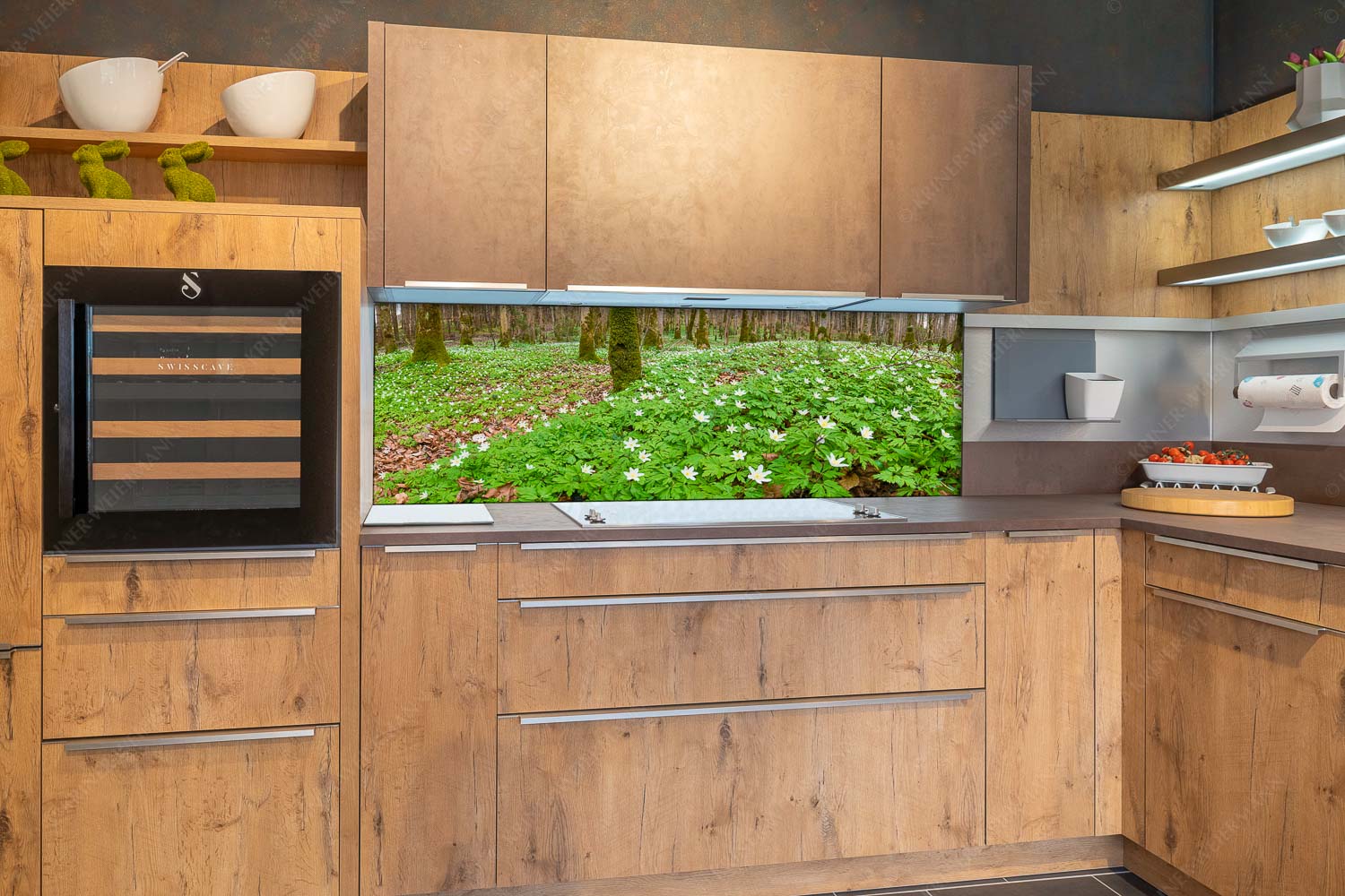 Röschenteppich – Größe ca. 180x60cm, Seitenverhältnis 3:1 — Buschwindröschen Buschwindröschen bei Murnau - Röschenteppich - Größe ca. 180x60cm, Seitenverhältnis 3:1 - Buschwindröschen - weitere Infos unter https://www.kriner-weiermann.de