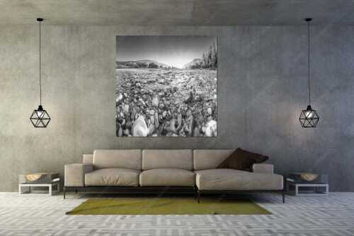 Blick über das Flussbett der Isar in den Sonnenaufgang am Karwendel - Rolling Stones - Größe ca. 160x160cm, Seitenverhältnis 1:1 - Isar Flussbett - weitere Infos unter https://www.kriner-weiermann.de