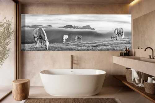 Haflinger Pferde auf der Sommerweide am Wank im Estergebirge mit Zugspitze im Hintergrund - Roßwank - Größe ca. 300x100cm, Seitenverhältnis 3:1 - Pferde im Estergebirge - weitere Infos unter https://www.kriner-weiermann.de