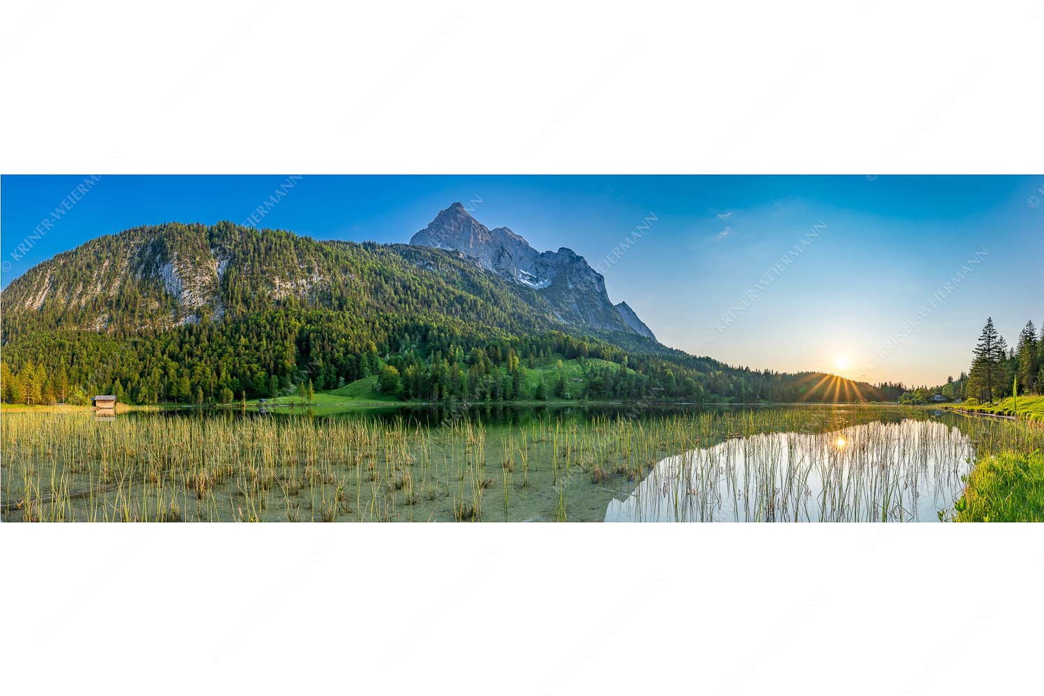 Ruhige Momente – Seitenverhältnis 3:1 — Ferchensee mit Wetterstein Sonnenuntergang am Ferchensee mit Blick zu den Wettersteinspitzen