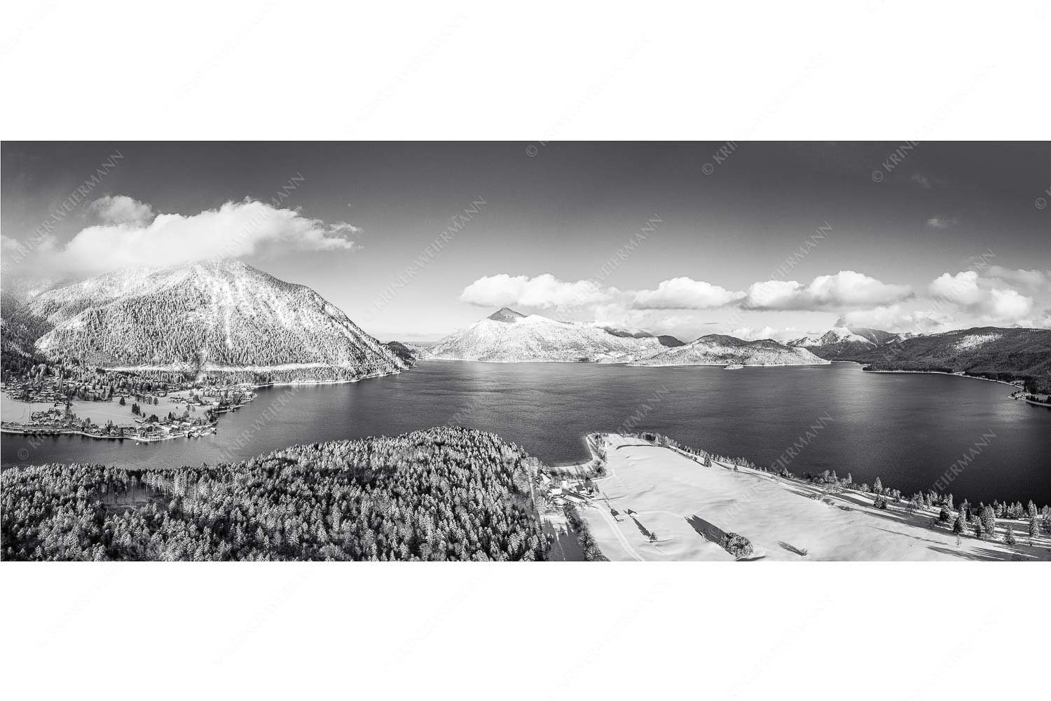 Ruhige See – Seitenverhältnis 2,5:1 — Winter am Walchensee Blick über den winterlichen Walchensee zum Herzogstand und Jochberg