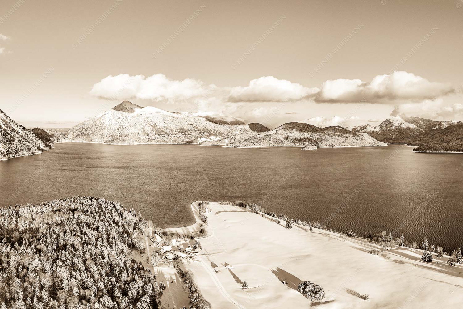 Ruhige See – Seitenverhältnis 3:2 — Winter am Walchensee Blick über den winterlichen Walchensee zum Herzogstand und Jochberg
