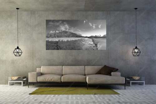 Isar bei Wallgau mit Blick zum Soierngebirge und den Arnspitzen - Sau kalt - Größe ca. 200x100cm, Seitenverhältnis 2:1 - Isar Winterabend - weitere Infos unter https://www.kriner-weiermann.de