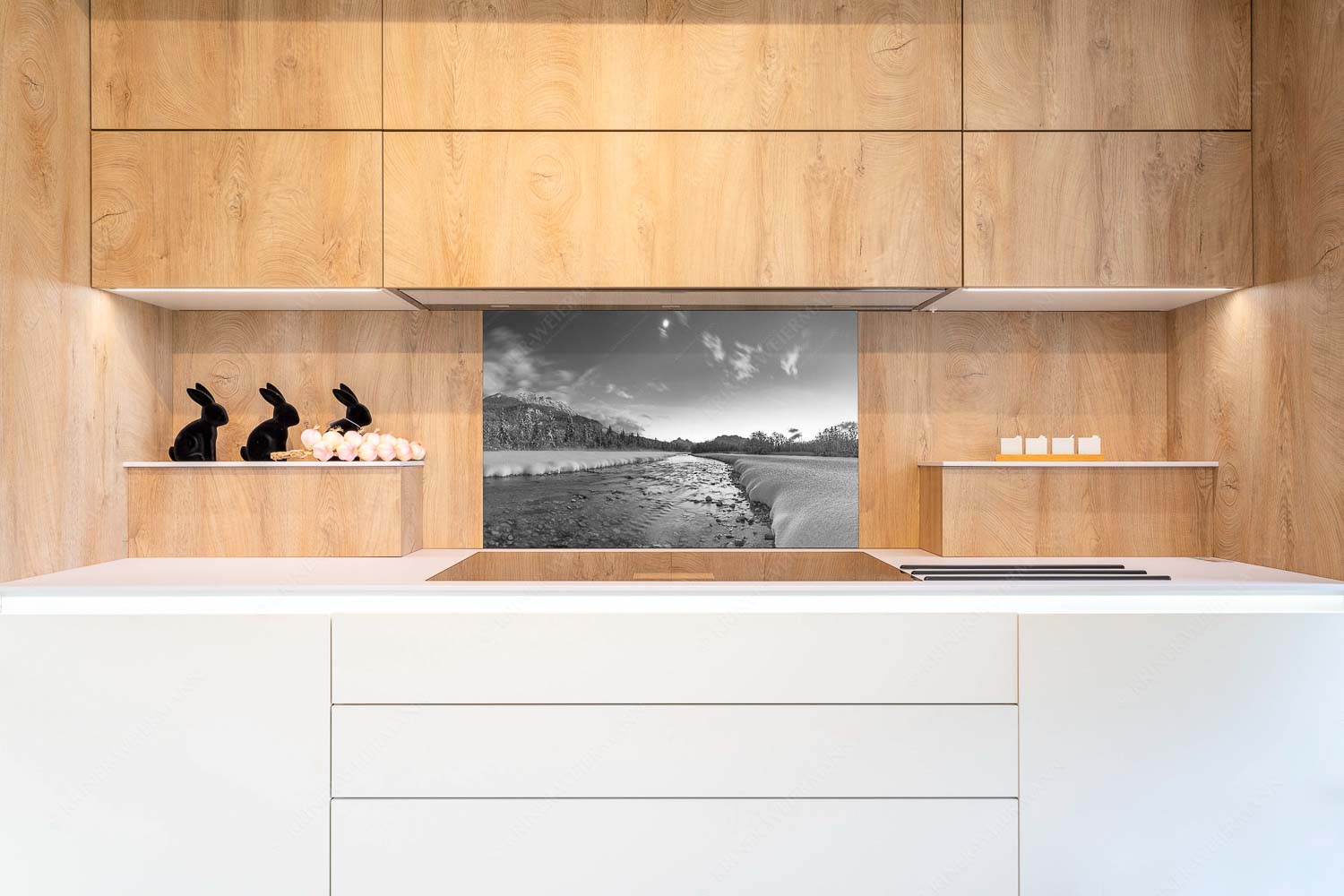 Sau kalt – Größe ca. 90x60cm, Seitenverhältnis 3:2 — Isar Winterabend Isar bei Wallgau mit Blick zum Soierngebirge und den Arnspitzen - Sau kalt - Größe ca. 90x60cm, Seitenverhältnis 3:2 - Isar Winterabend - weitere Infos unter https://www.kriner-weiermann.de