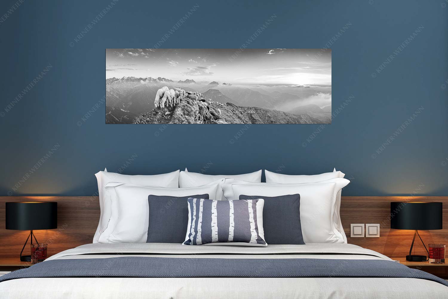 Schafreiter – Größe ca. 180x60cm, Seitenverhältnis 3:1 — Bergschafe im Karwendel Bergschafe am Schafreiter mit Blick ins Karwendel und Wetterstein - Schafreiter - Größe ca. 180x60cm, Seitenverhältnis 3:1 - Bergschafe im Karwendel - weitere Infos unter https://www.kriner-weiermann.de