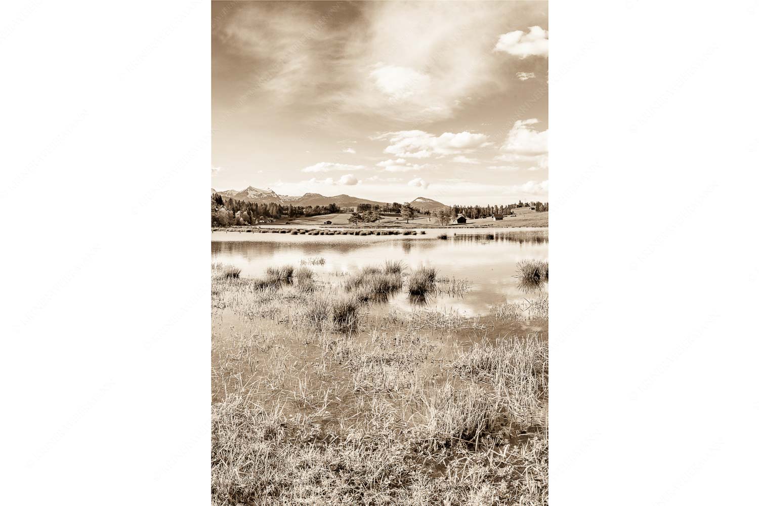 Blick über den Schmalensee zum Estergebirge
