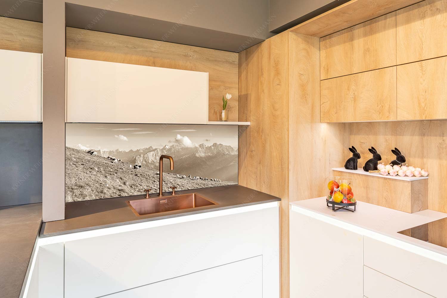 Bergschafe am Schafreiter mit Blick zum Karwendelhauptkamm - Schönste Karwendelweiden - Größe ca. 150x60cm, Seitenverhältnis 2,5:1 - Schafe im Karwendel - weitere Infos unter https://www.kriner-weiermann.de