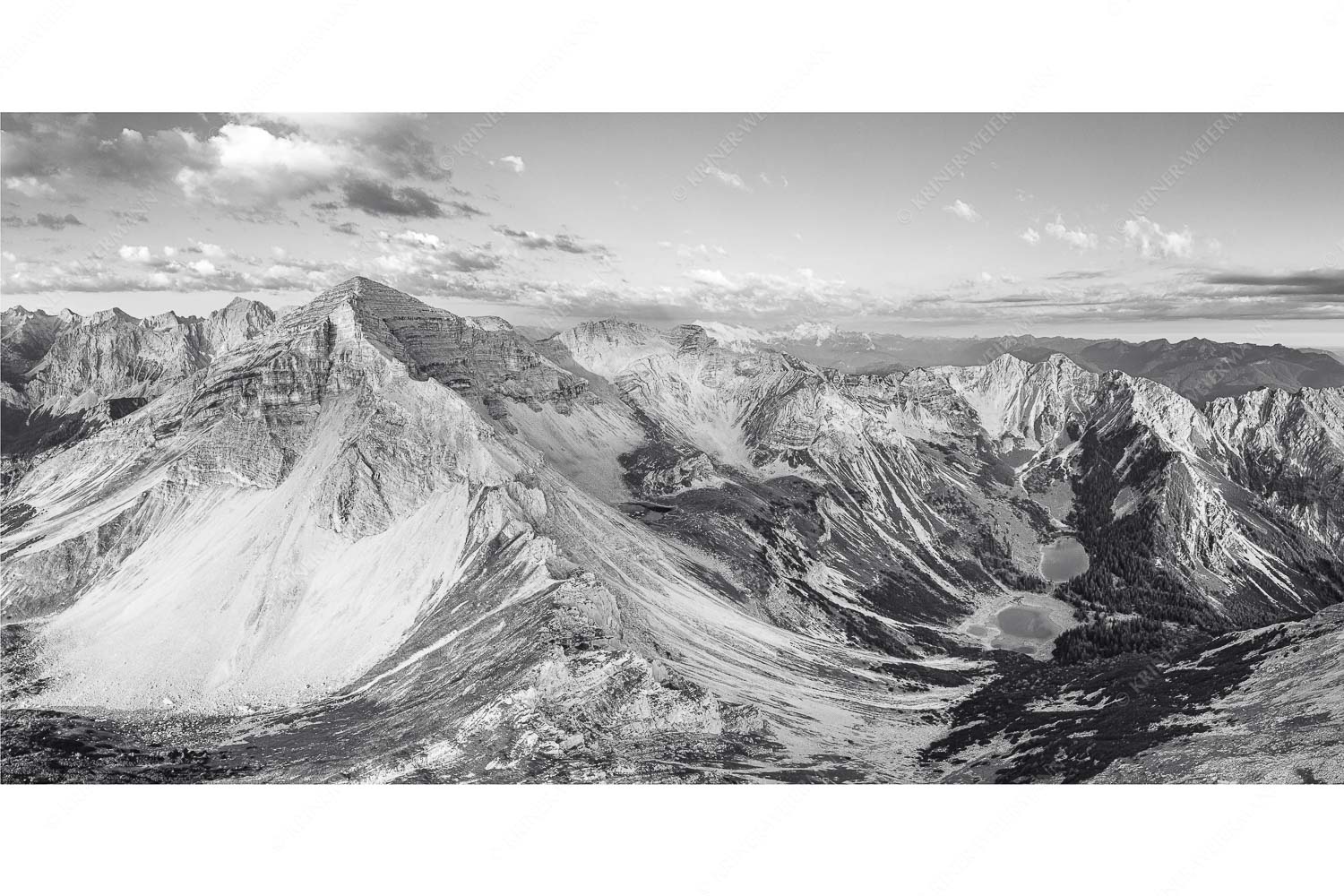 Soiernwasser – Seitenverhältnis 2:1 — Soiernspitze und Soiernseen Blick auf Soiernspitze, die Soiernlache und die beiden Soiernseen