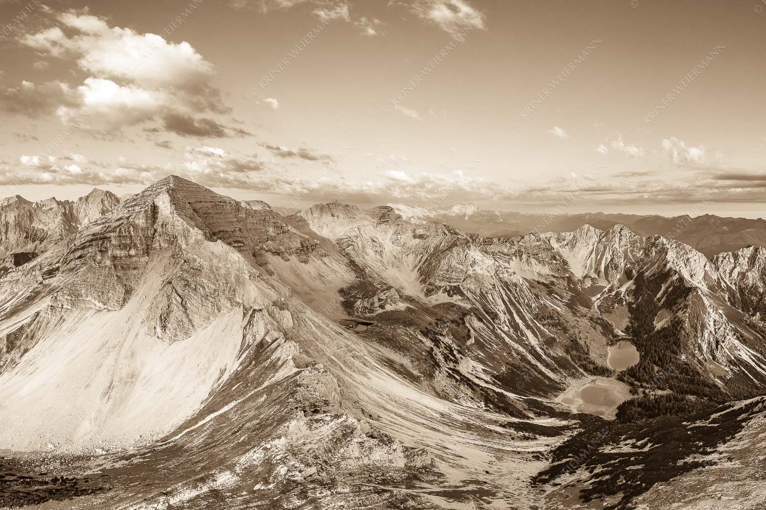 Soiernwasser – Seitenverhältnis 3:2 — Soiernspitze und Soiernseen Blick auf Soiernspitze, die Soiernlache und die beiden Soiernseen