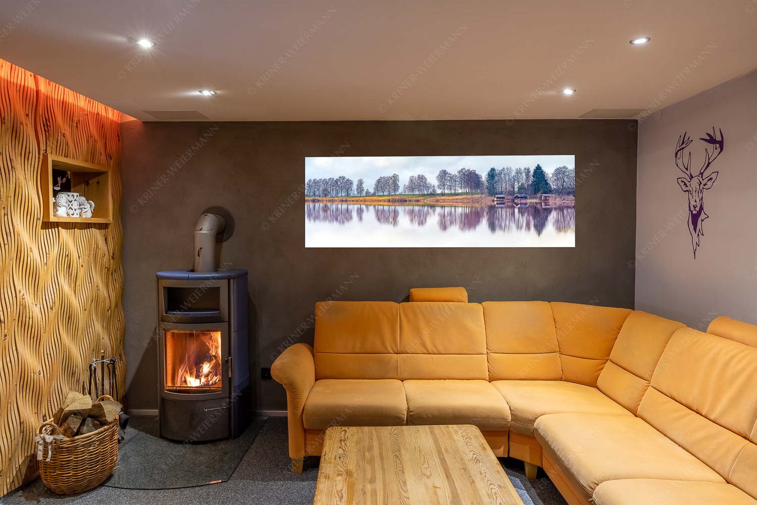 Spieglein-Spieglein – Größe ca. 180x60cm, Seitenverhältnis 3: — Bootshütten am Staffelsee Spiegelungen am Staffelsee in Uffing - Spieglein-Spieglein - Größe ca. 180x60cm, Seitenverhältnis 3: - Bootshütten am Staffelsee - weitere Infos unter https://www.kriner-weiermann.de