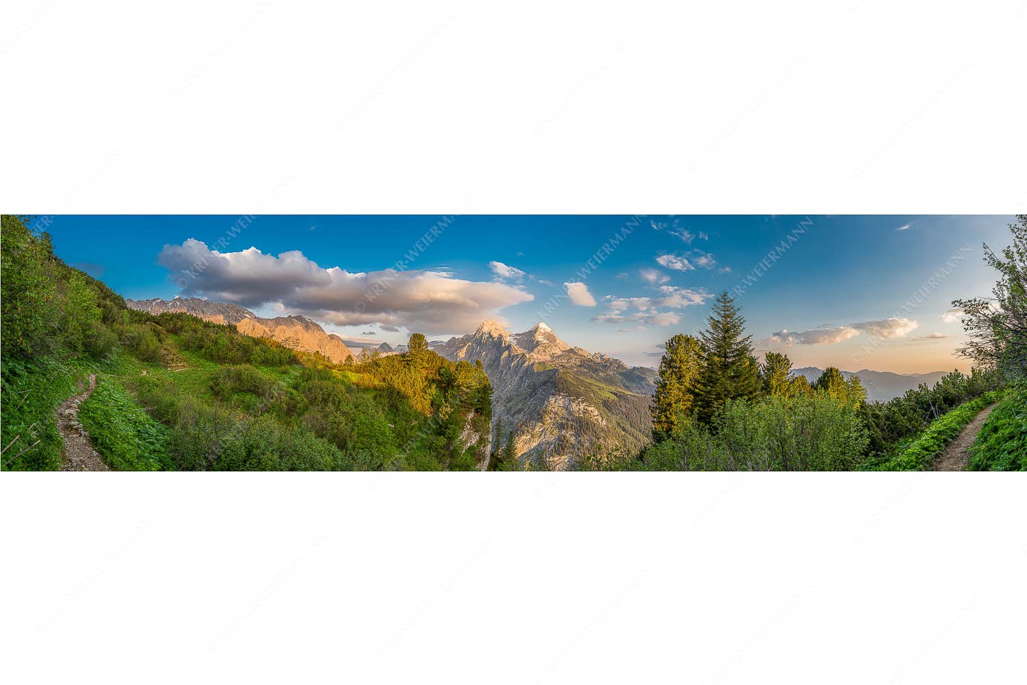 Über dem tiefen Tal – Seitenverhältnis 4:1 — Schachen und Alpspitze Kurz hinter dem Schachenschloss offenbart sich dieser einzigartige Ausblick ins Reintal