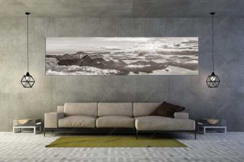 Nebelschleier hängen noch in den Tälern wärend die Sonne über dem Walchensee aufgeht - Über den Wolken - Größe ca. 320x80cm, Seitenverhältnis 4:1 - Sonnenaufgang über Walchensee - weitere Infos unter https://www.kriner-weiermann.de