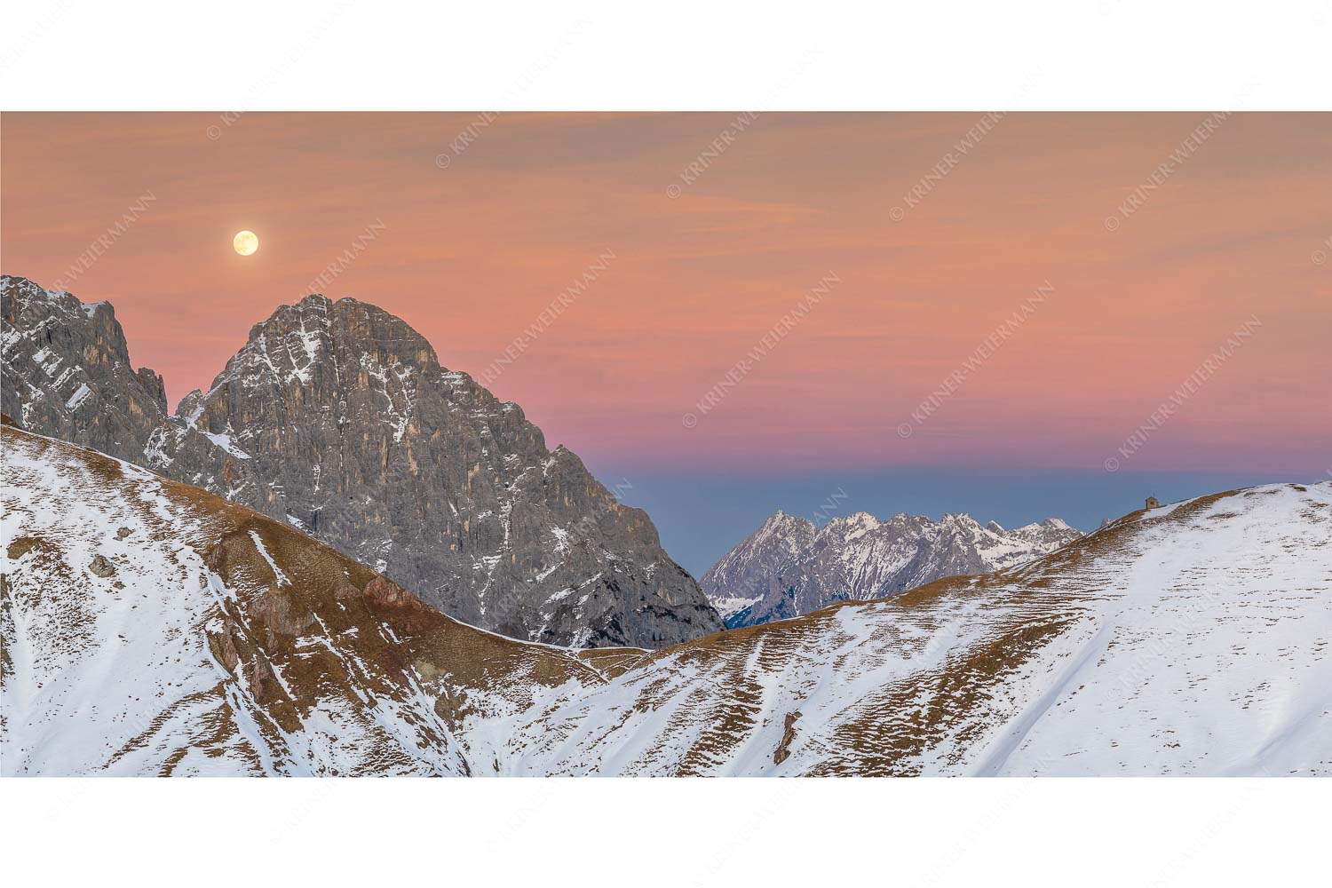Übergänge – Seitenverhältnis 2:1 — Wetterstein- und Karwendelgebirge Vollmondaufgang über Öfelekopf mit Scharnitzjoch Gehrenspitze und Karwendel im Hintergrund